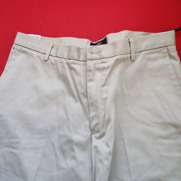 Dockers casual pants cream colour men's size 36 x 32 - Picture 2 of 6